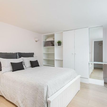 Apartment With Private Patio, And Park Across The Road (Adults Only) Londra Dış mekan fotoğraf